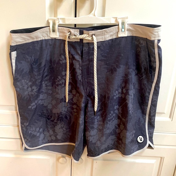 Vuori Other - Like New Men’s Vuori Board Shorts- Size 36